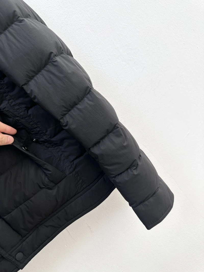 Affordable Moncler Down Jackets 144125