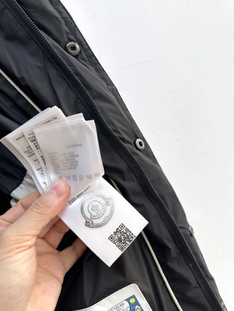 Affordable Moncler Down Jackets 144125