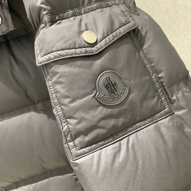 Casual Moncler Down Jackets 144119