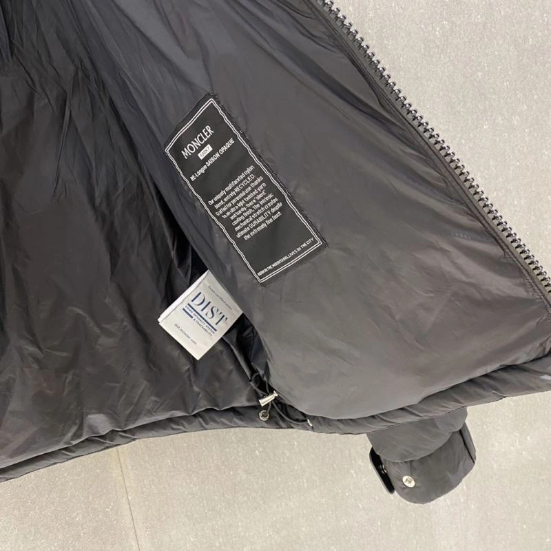 Casual Moncler Down Jackets 144119
