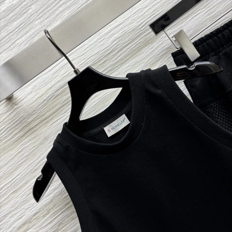Trendy Moncler Dress Suits 139693