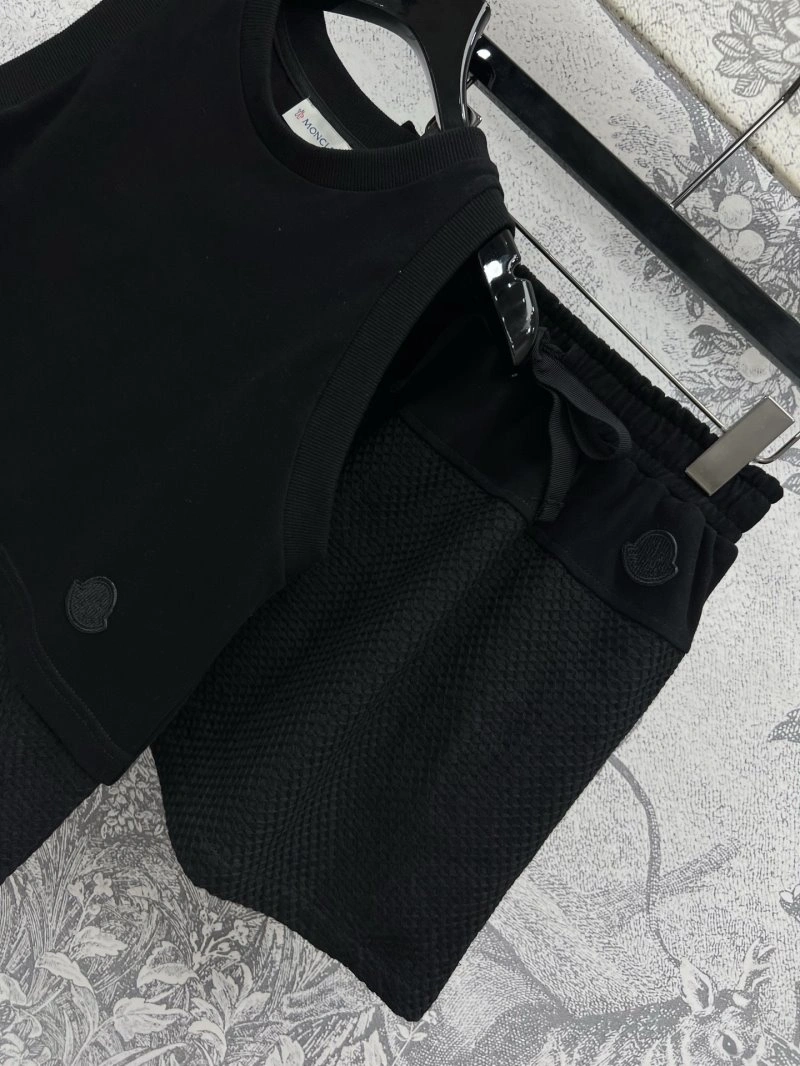 Upgraded Moncler Dress Suits 139625