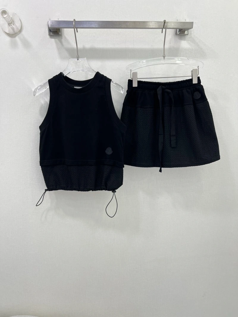 Moncler Dress Suits Unisex 139761