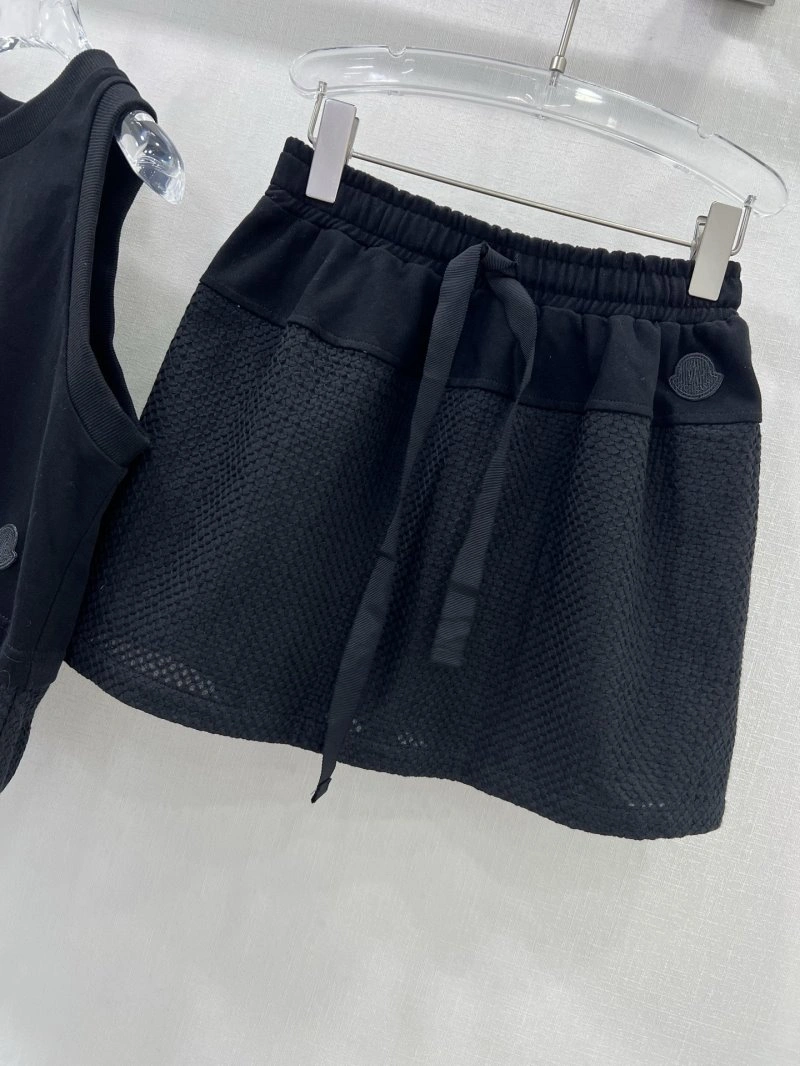 Moncler Dress Suits Unisex 139761