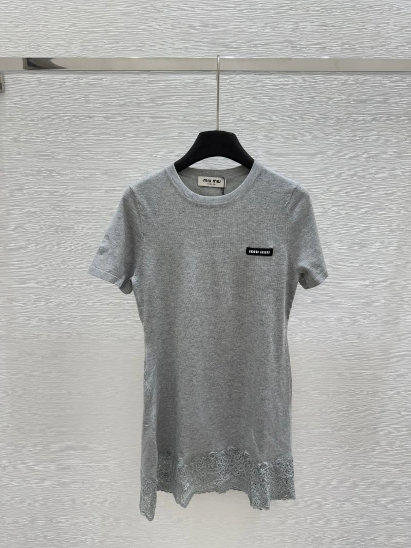 ComfortFit Moncler Dress 139653