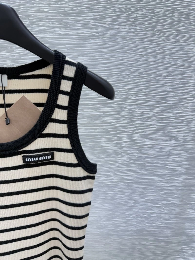 HighQuality Moncler Dress 139651