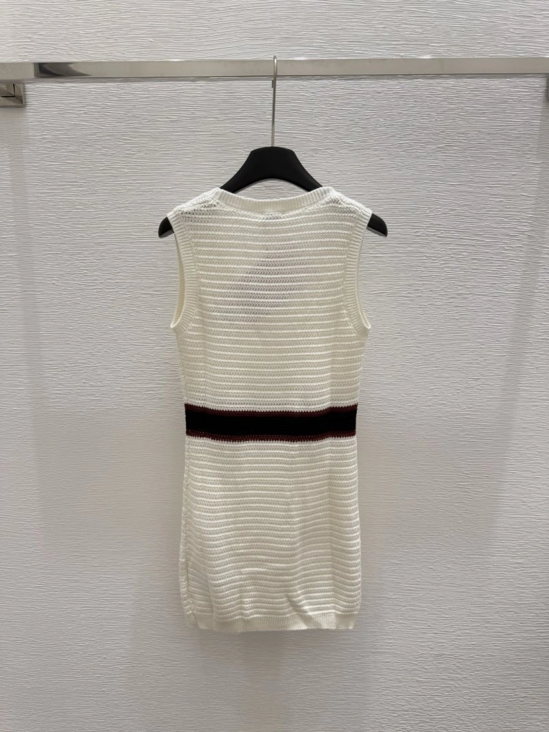Moncler Dress Elegant 139647