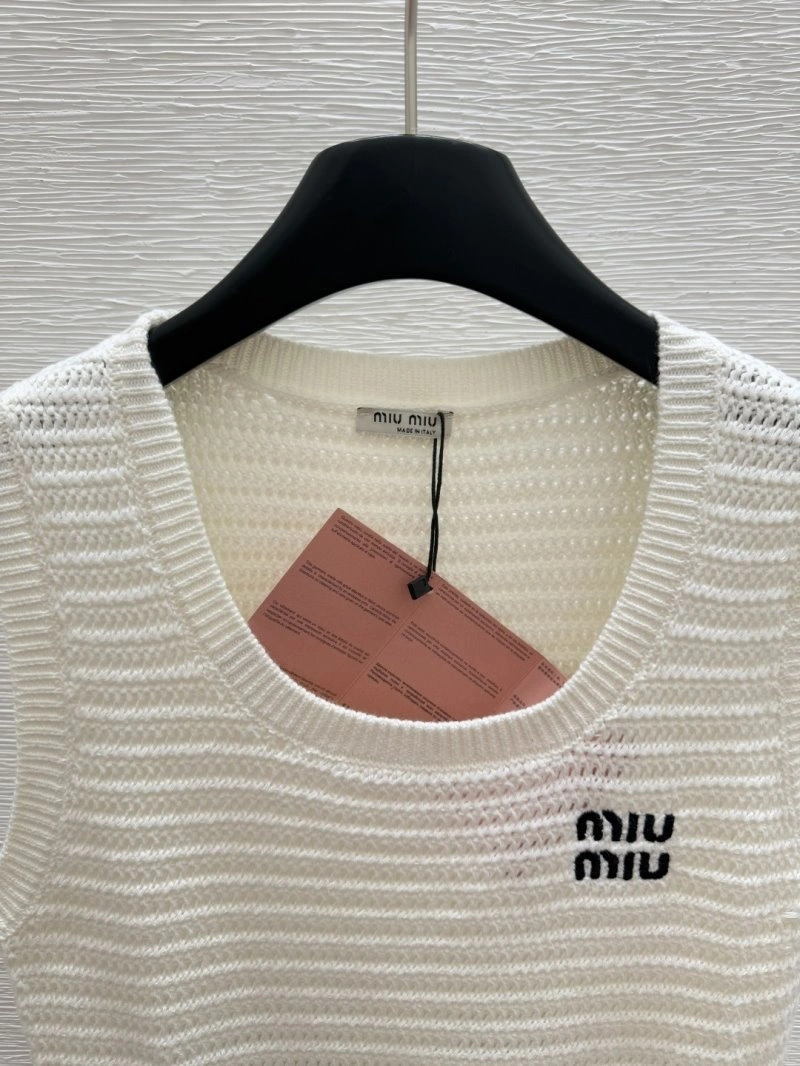Moncler Dress Elegant 139647