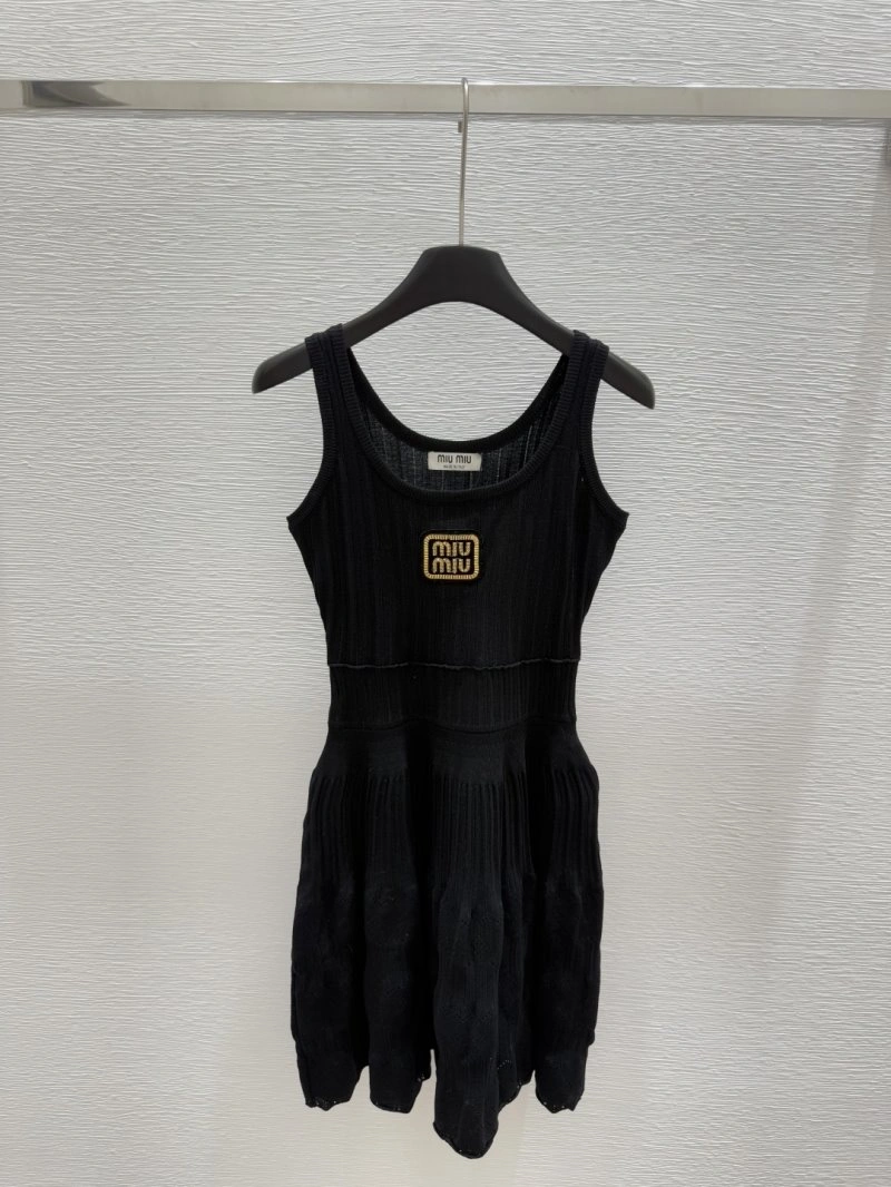 Functional Moncler Dress 139629