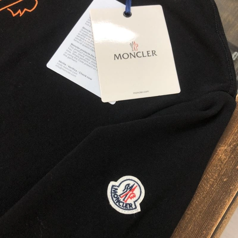 Moncler Hoodies Timeless 143645
