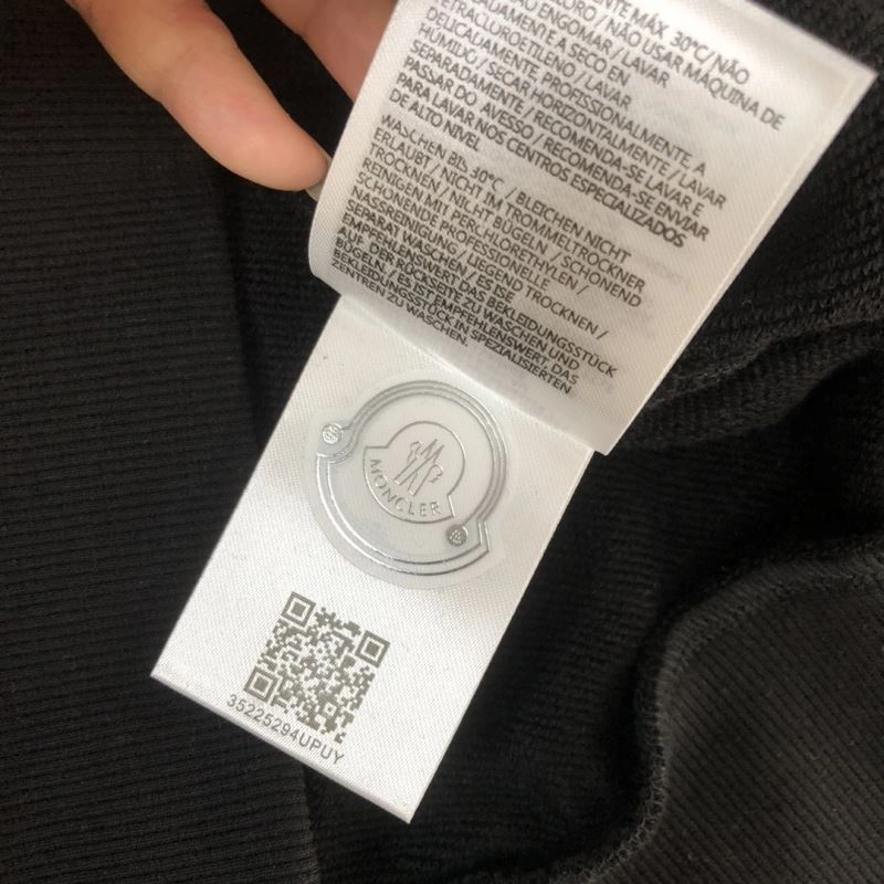 Moncler Hoodies Timeless 143645