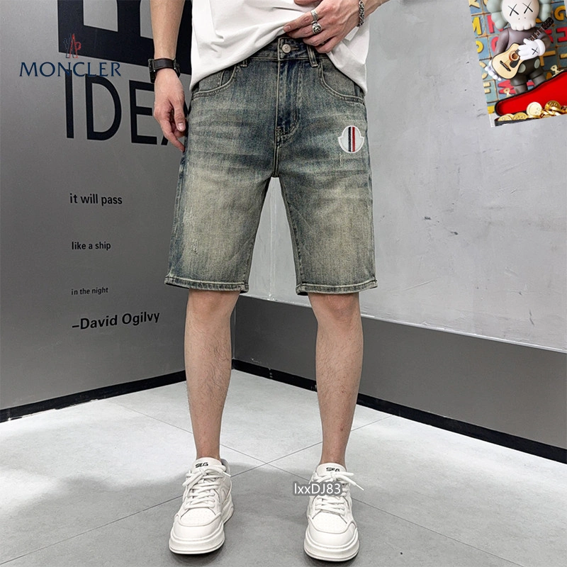 Moncler Jeans WellDesigned 139898