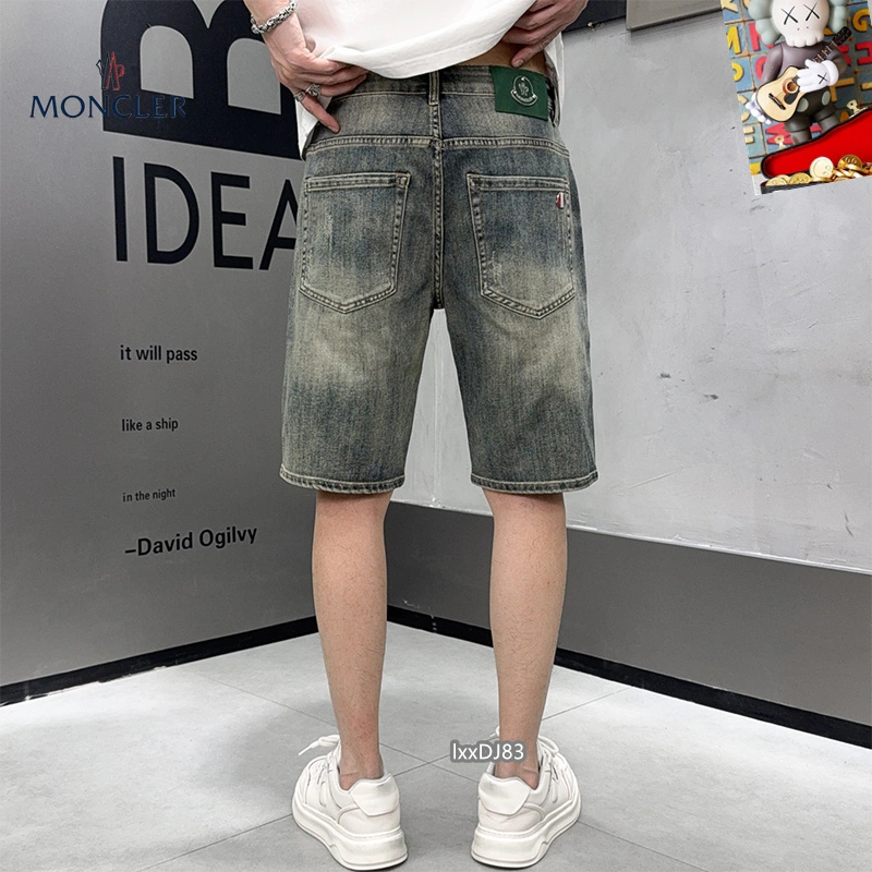 Moncler Jeans WellDesigned 139898