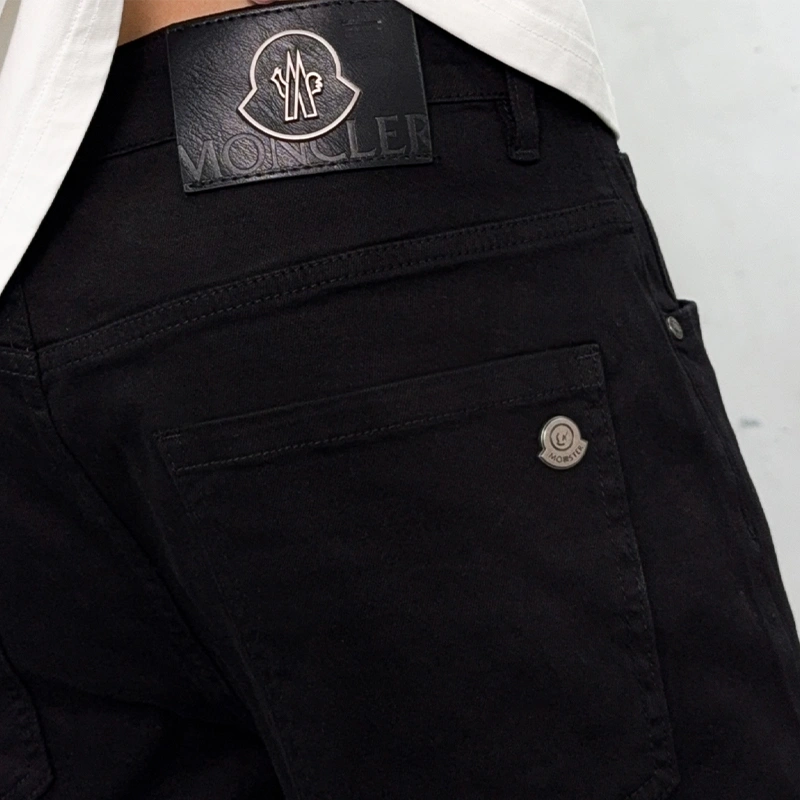 Moncler Jeans GoAnywhere 139914
