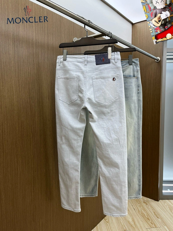 Moncler Jeans WellDesigned 139874
