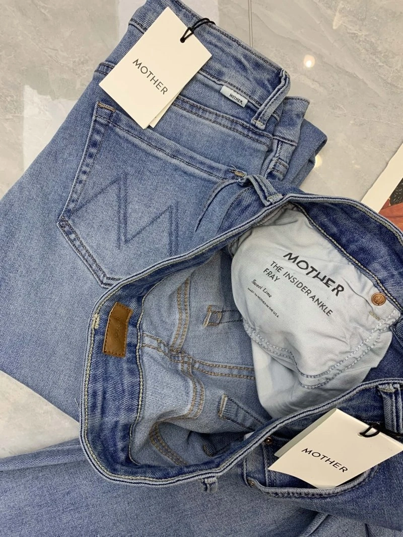 Stylish Moncler Jeans 139708