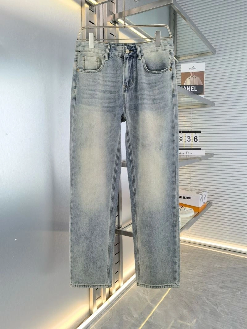 Moncler Jeans Reliable 142614