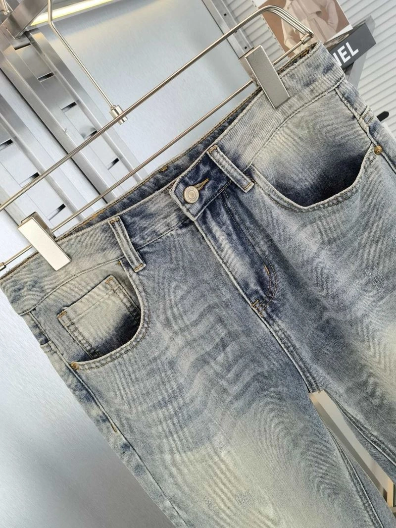 Moncler Jeans Reliable 142614
