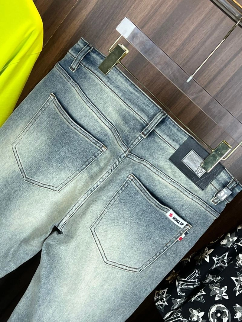 Moncler Jeans Lightweight 142631