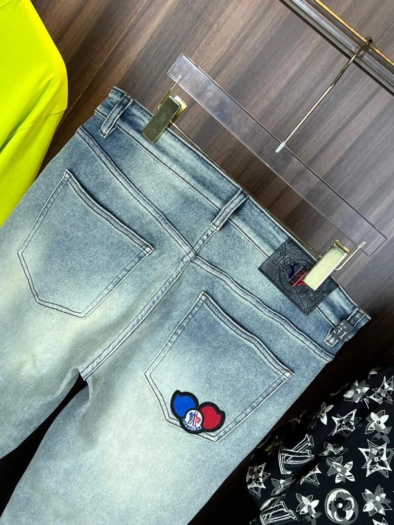 Moncler Jeans TimelessDesign 142619