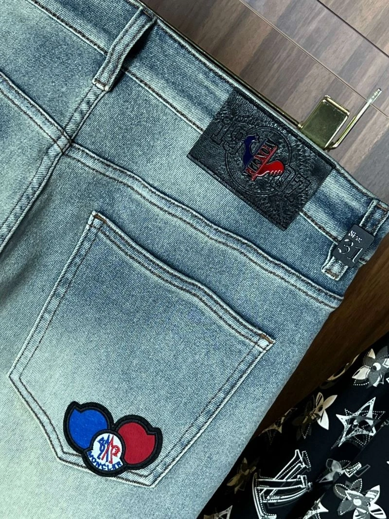 Moncler Jeans TimelessDesign 142619