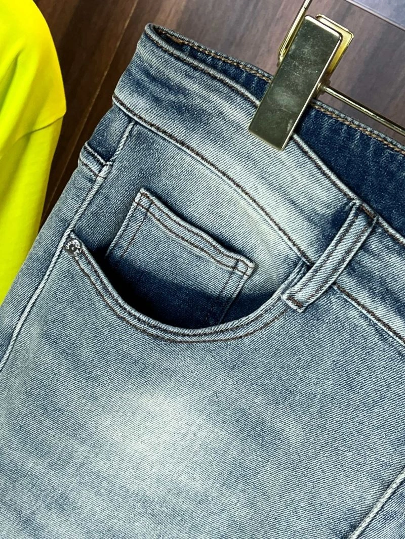 Moncler Jeans TimelessDesign 142619
