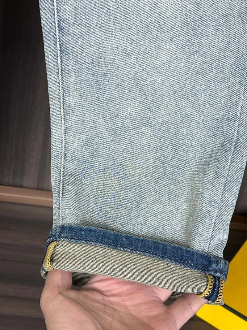 Moncler Jeans TimelessDesign 142619