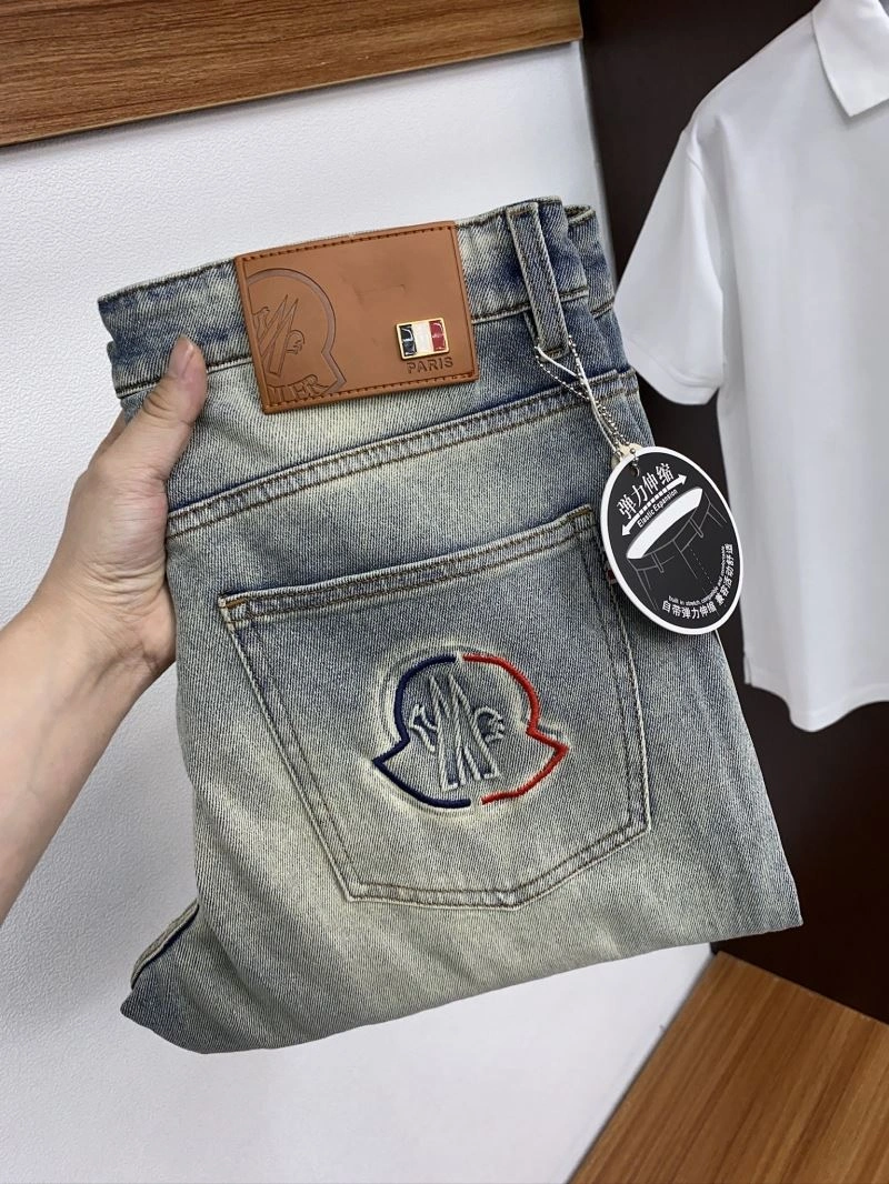 Moncler Jeans Unique 142608