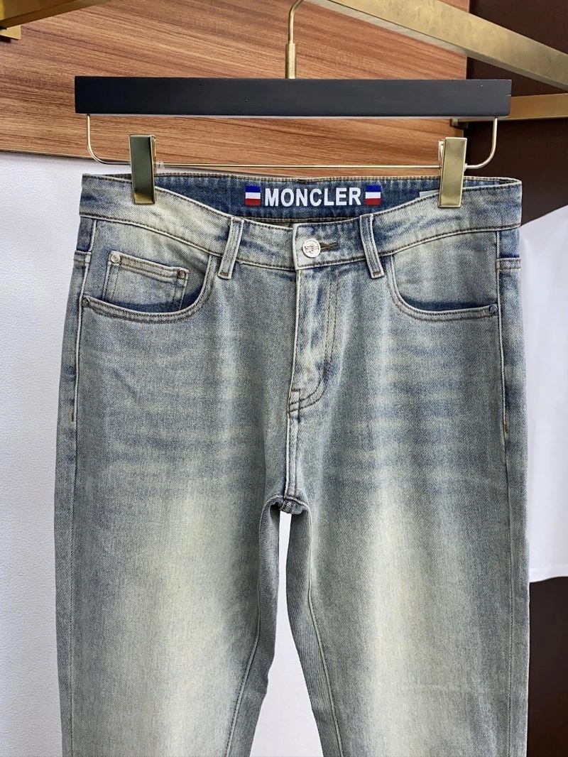 Moncler Jeans Unique 142608