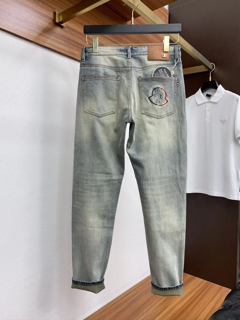 Moncler Jeans Unique 142608