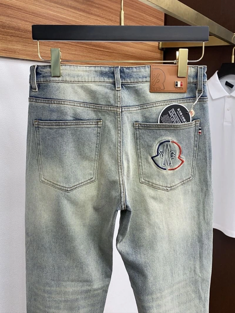Moncler Jeans Unique 142608