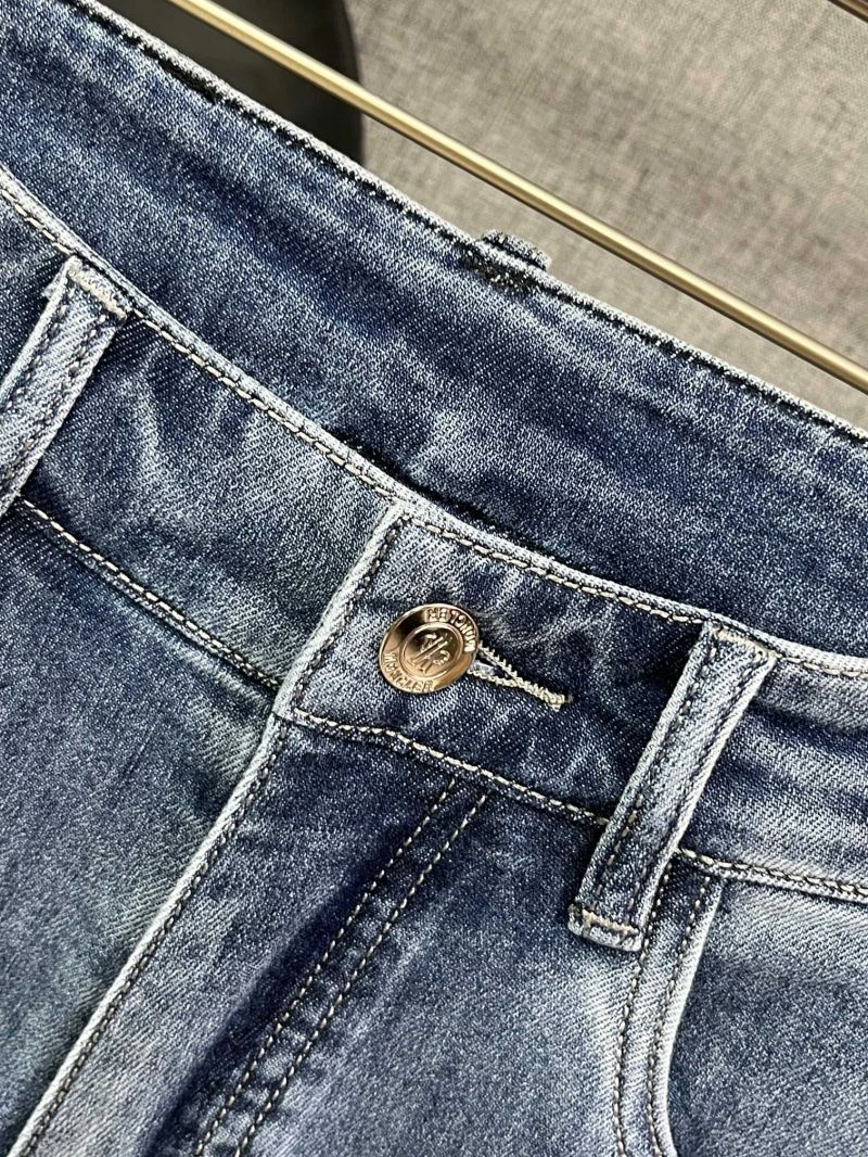 Moncler Jeans Resilient 142606