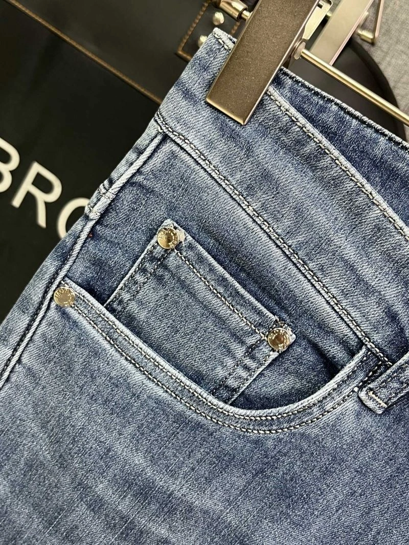 Moncler Jeans Resilient 142606