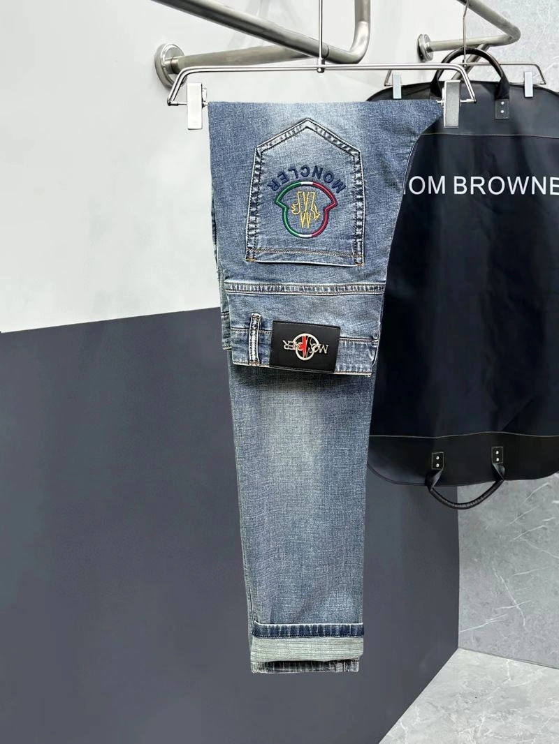 Moncler Jeans FashionForward 142609