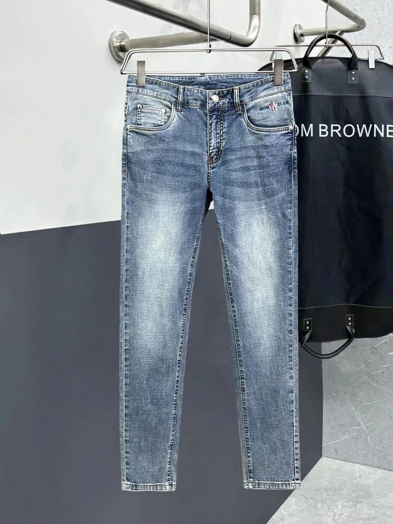 Moncler Jeans FashionForward 142609