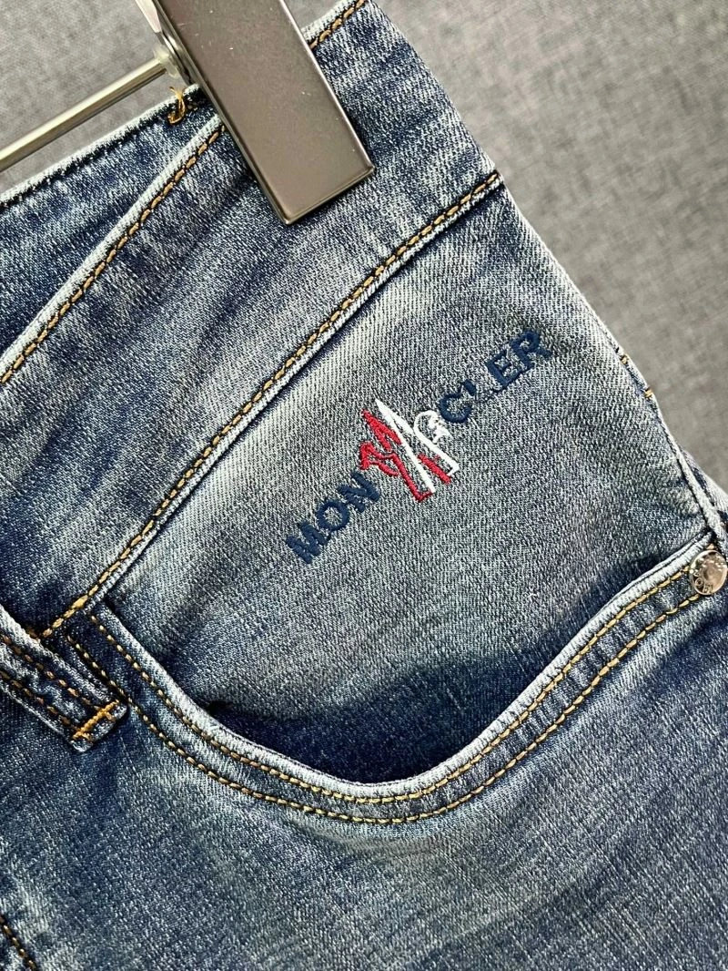 Moncler Jeans FashionForward 142609