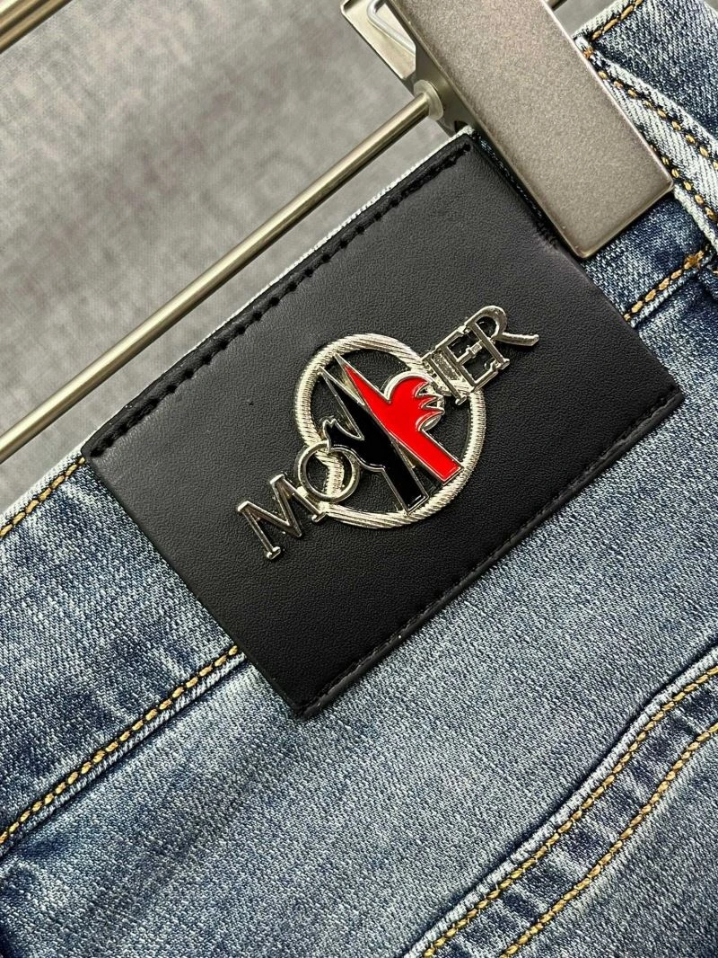 Moncler Jeans FashionForward 142609