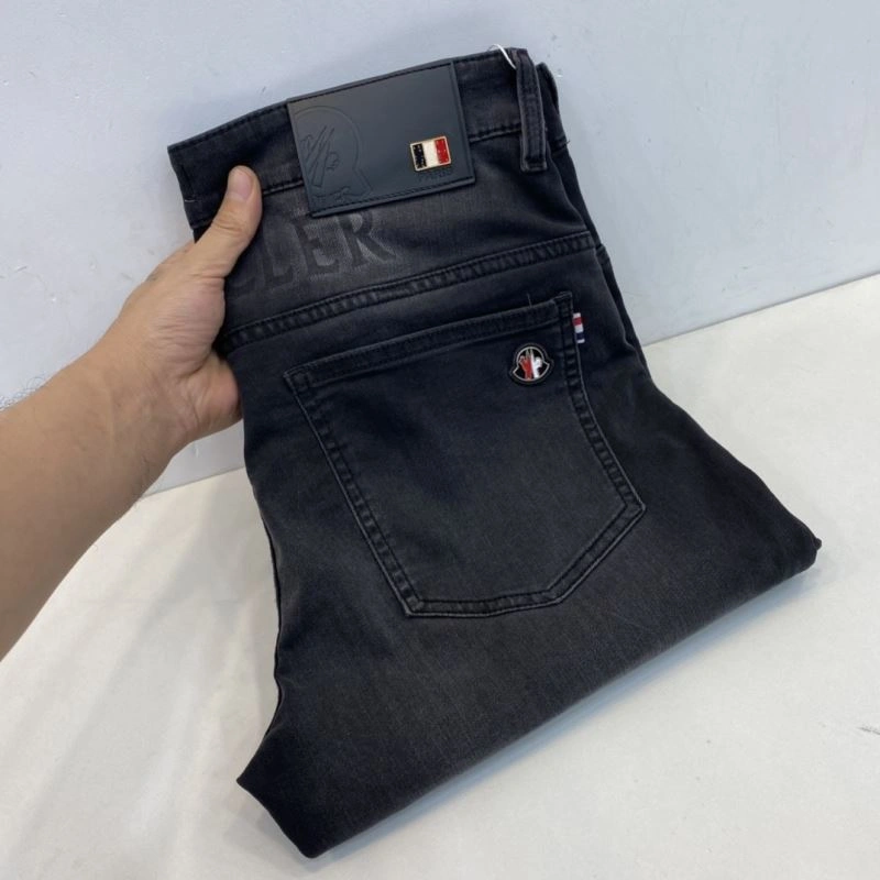 Supportive Moncler Jeans 142627