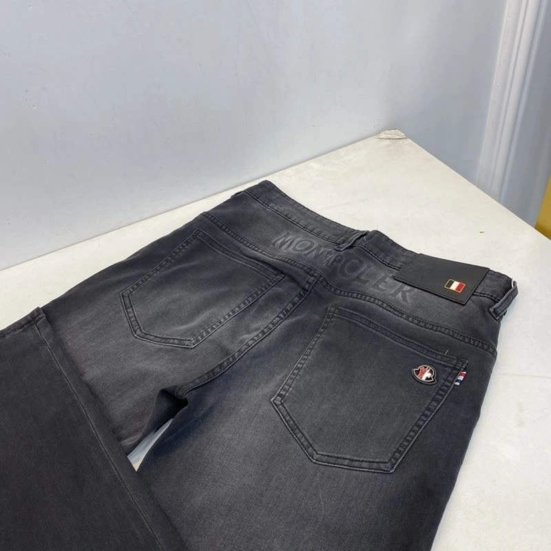 Supportive Moncler Jeans 142627