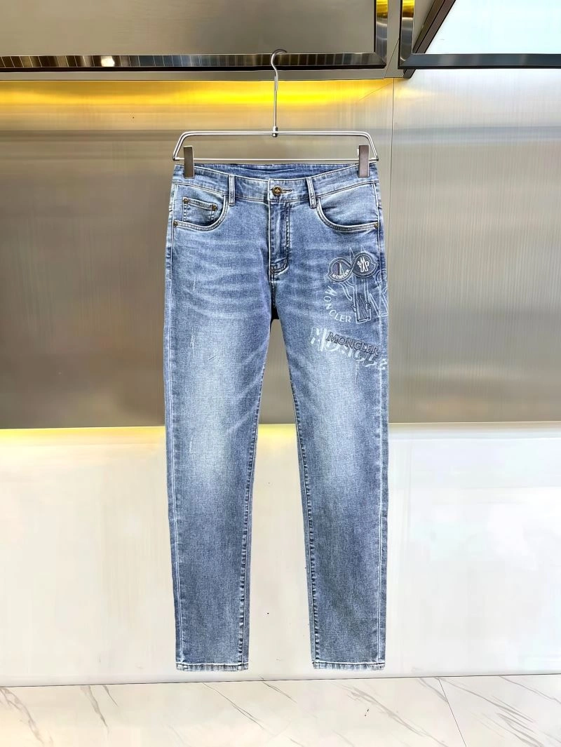 Practical Moncler Jeans 142603