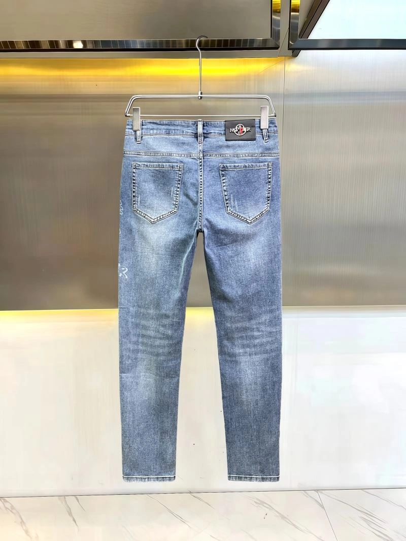 Practical Moncler Jeans 142603