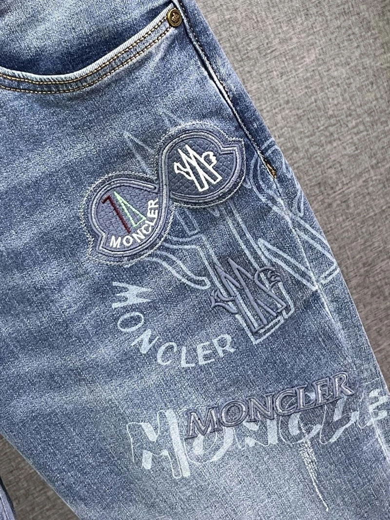Practical Moncler Jeans 142603