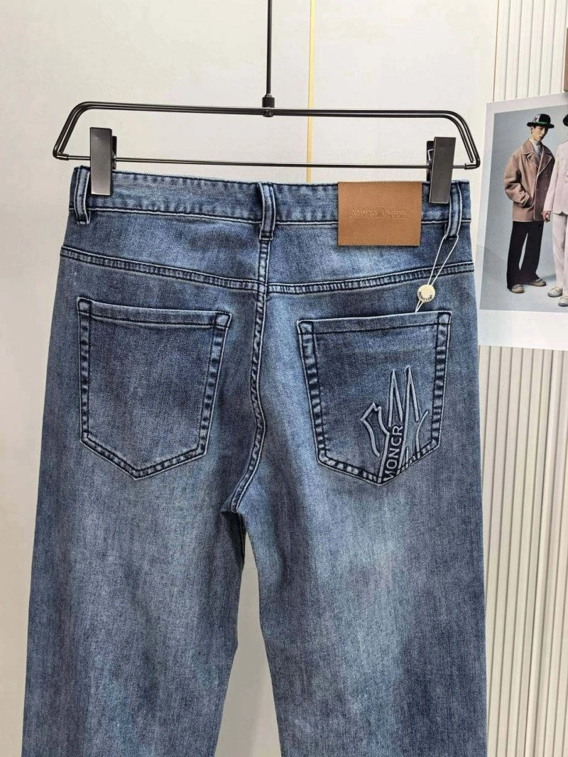 Upgraded Moncler Jeans 142185