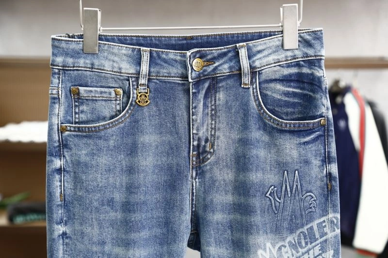 QuickDry Moncler Jeans 141653