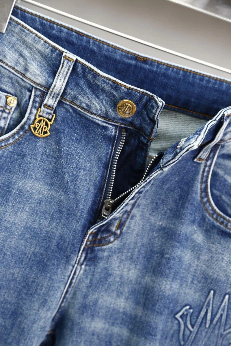 QuickDry Moncler Jeans 141653