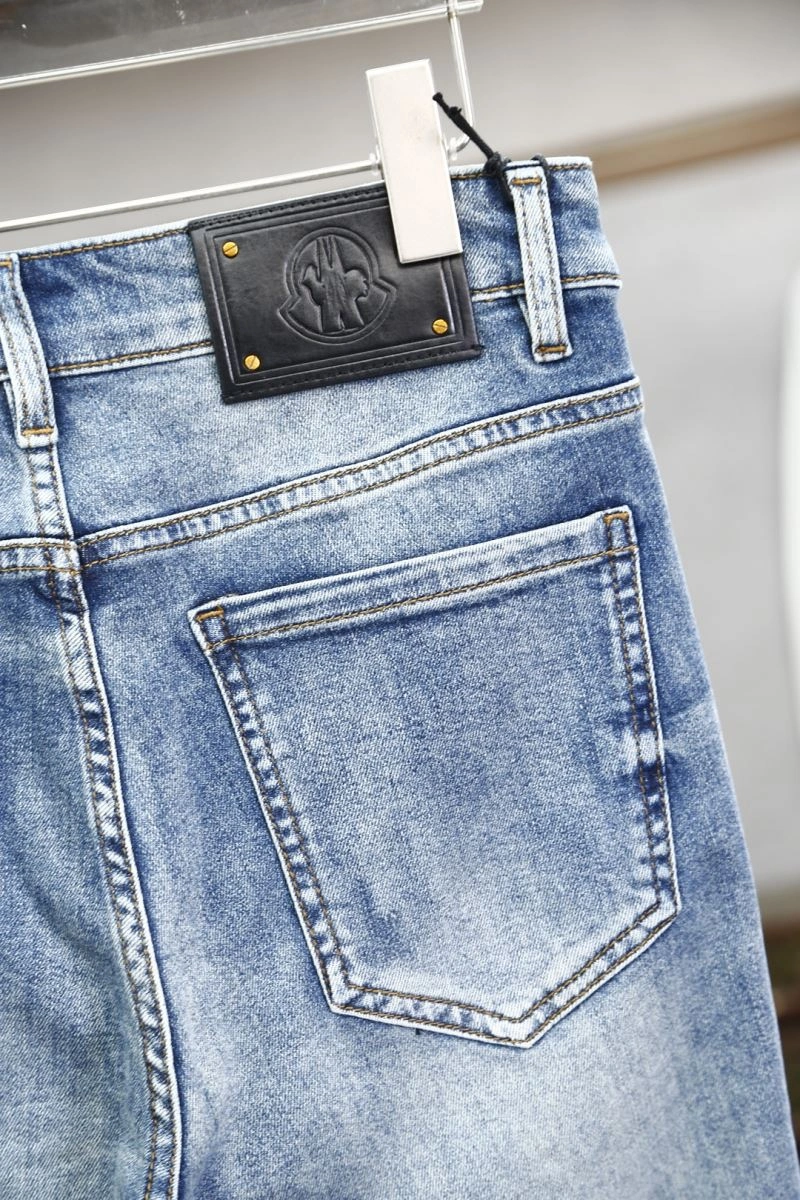 QuickDry Moncler Jeans 141653