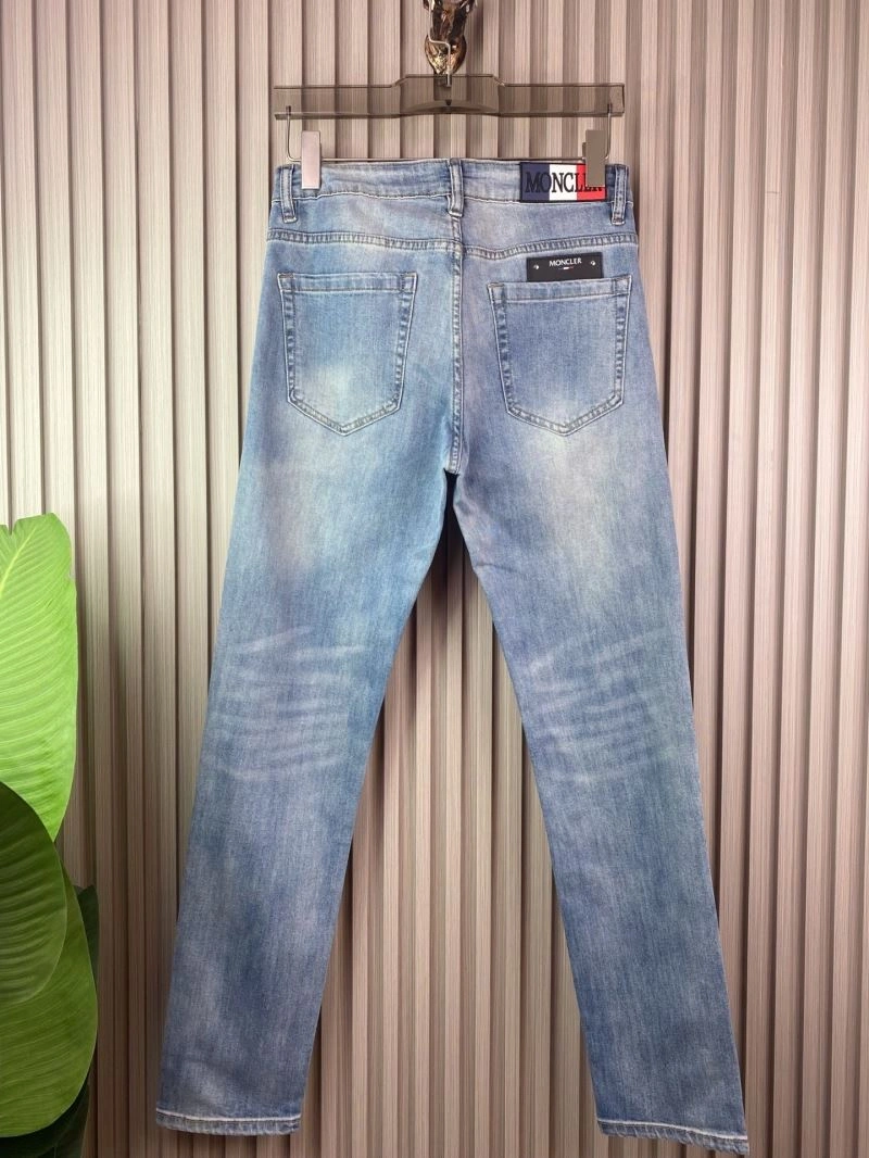 Snug Moncler Jeans 141656