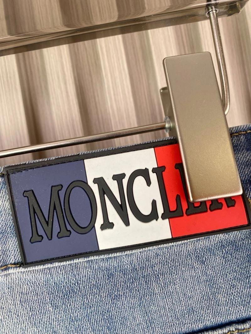 Snug Moncler Jeans 141656