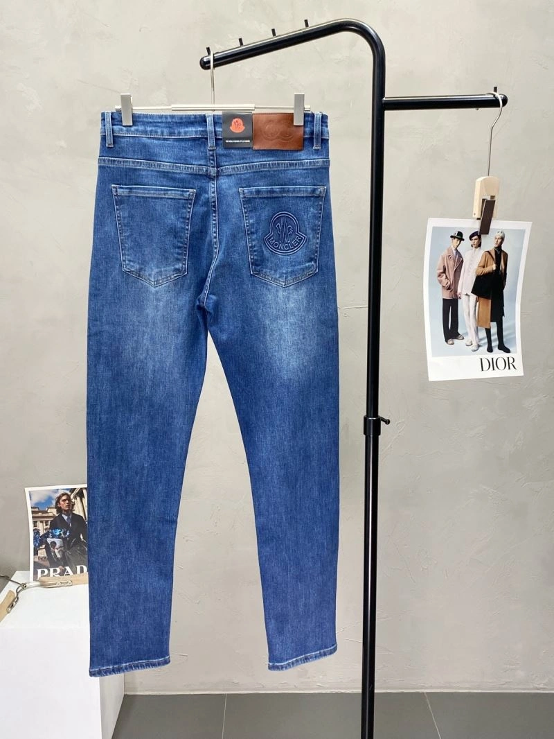 Moncler Jeans ModernLook 141637