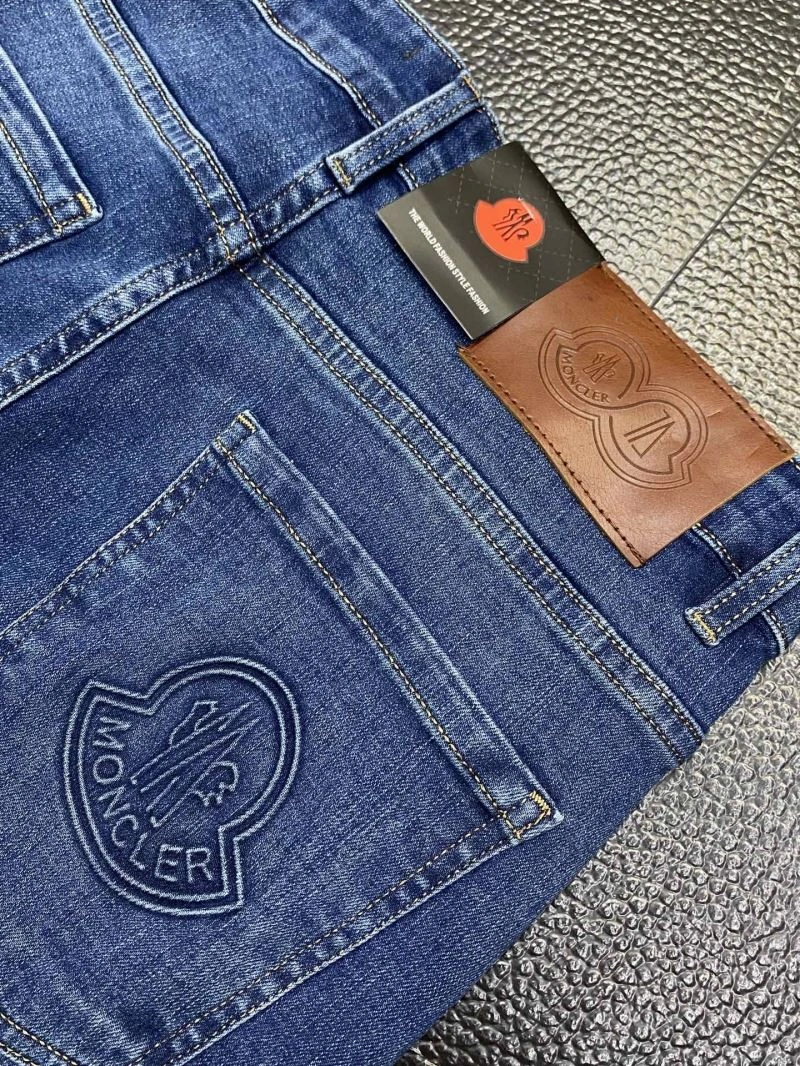 Moncler Jeans ModernLook 141637